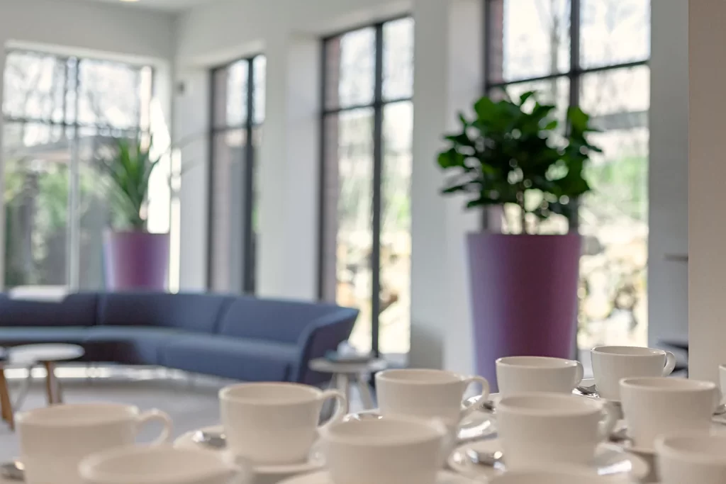 Familiekamer en Koffiekopjes